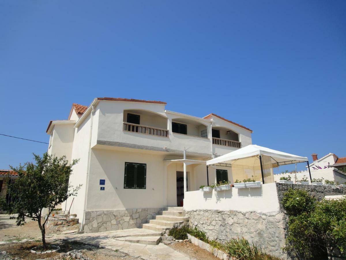Apartments Villa Ana Mali Drvenik Exterior photo